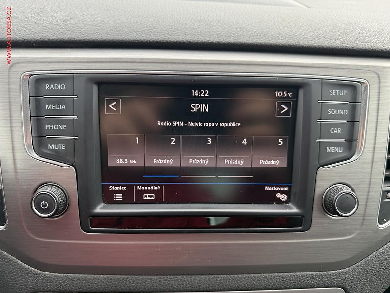 Volkswagen Golf Sportsvan (2016) 1.4TSi, 2.maj,ČR, AC, TZ - fotka 14 z 20