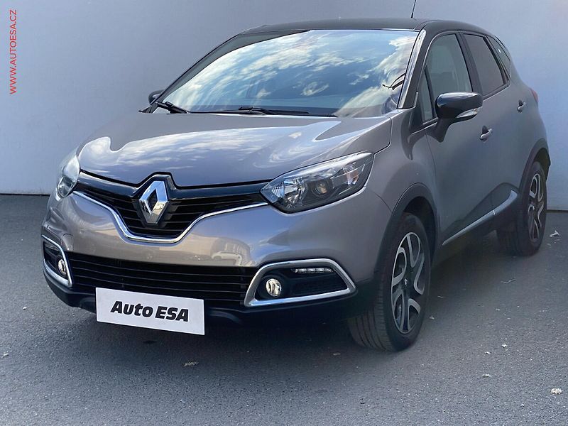 Renault Captur (2015) 0.9 TCe, Dynamique, +kola - fotka 3 z 17