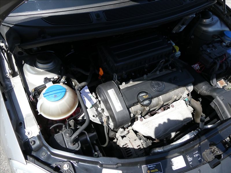 Škoda Roomster 1,4 i 16V závěs, serviska - fotka 34 z 49