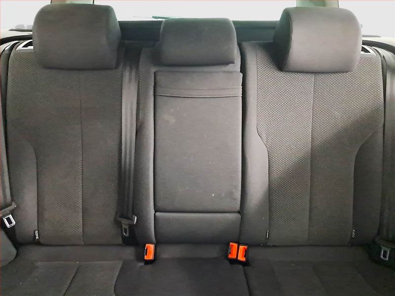 Volkswagen Passat (2007) 2.0 TDI, po STK, Tažné, Klima - fotka 10 z 18