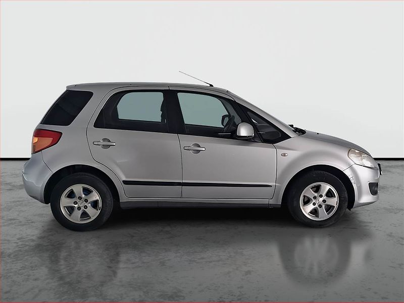 Suzuki SX4 (2006) 1.5 i, po STK, jezdí dobře - fotka 6 z 15