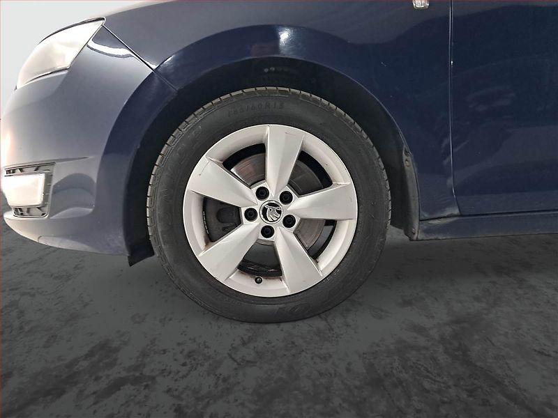 Škoda Rapid (2013) 1.6 TDI - fotka 14 z 17