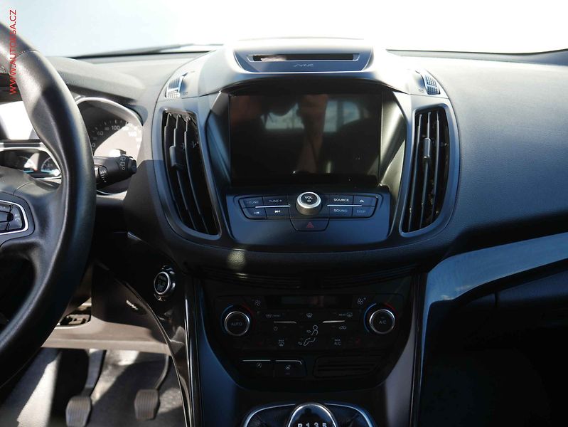 Ford Kuga (2018) 1.5 EB, ČR, Navigace - fotka 10 z 16