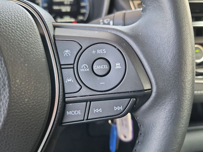 Toyota Corolla Comfort  1,5 92 kW SD - fotka 16 z 24