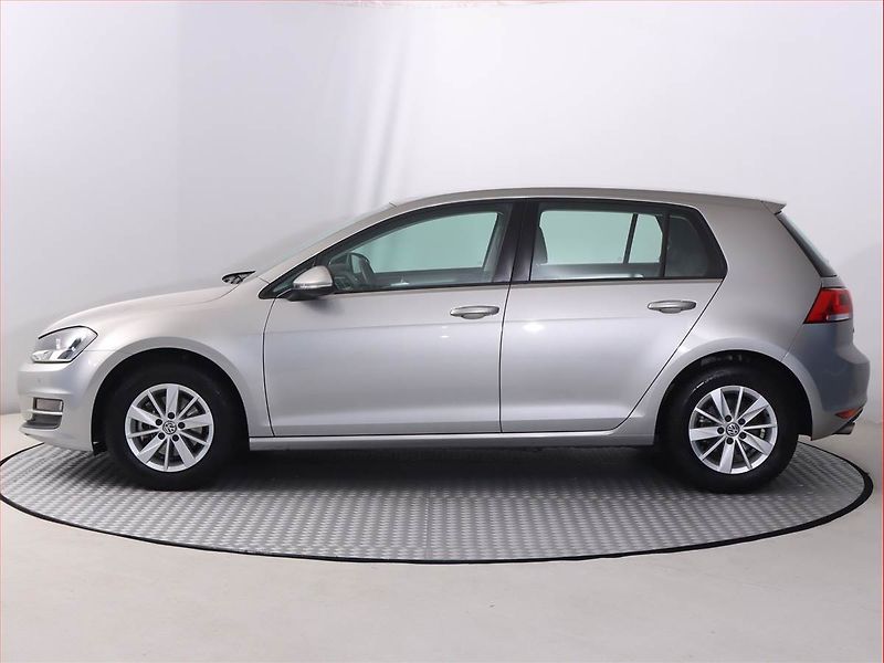 Volkswagen Golf (2015) Comfortline 1.4 TSI - fotka 3 z 19