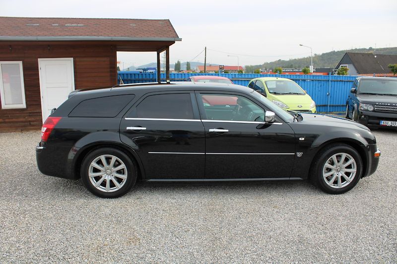 Chrysler 300C (2008) 3,0CRD KŮŽE NAVI XENON ALU - fotka 8 z 17