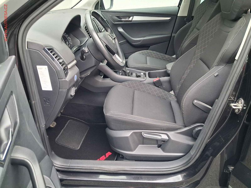 Škoda Karoq (2018) 1.0 TSi, Ambition, park.čidla - fotka 9 z 16