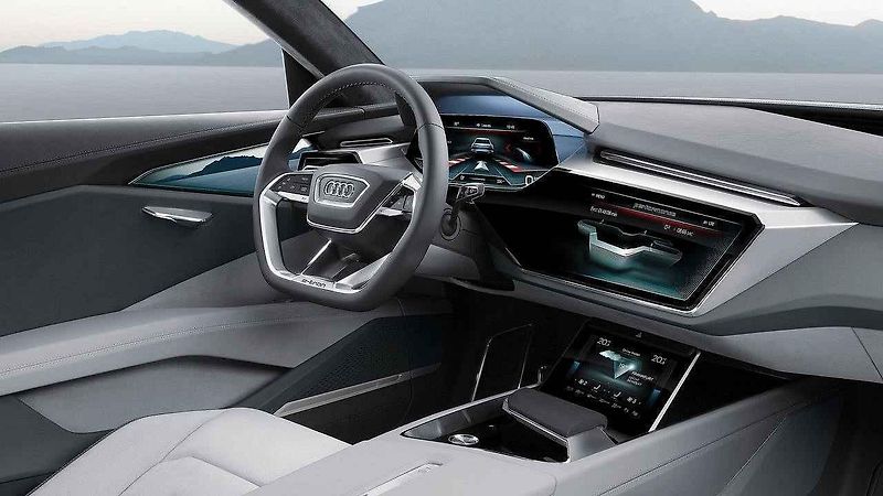Koncept Audi e-tron Sportback.