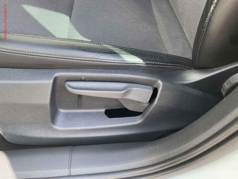 Škoda Octavia (2018) 1.6 TDi, Style, LED, navi - fotka 14 z 18