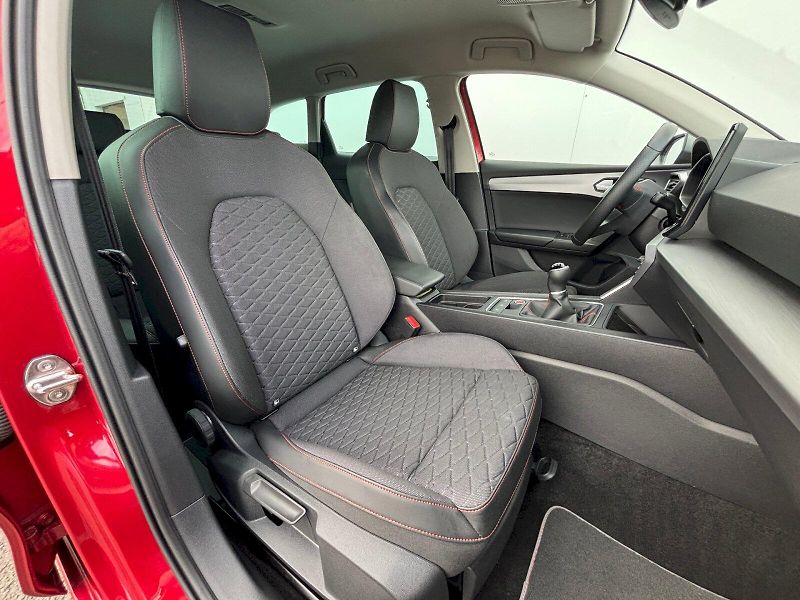 Seat Leon (2024) FR 1.5 TSI 96kW SP - fotka 30 z 35