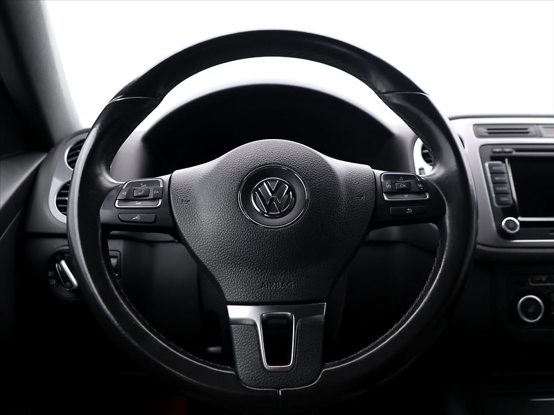 Volkswagen Tiguan 2,0 TDI 103kW Sport&Style 1.Ma - fotka 12 z 28