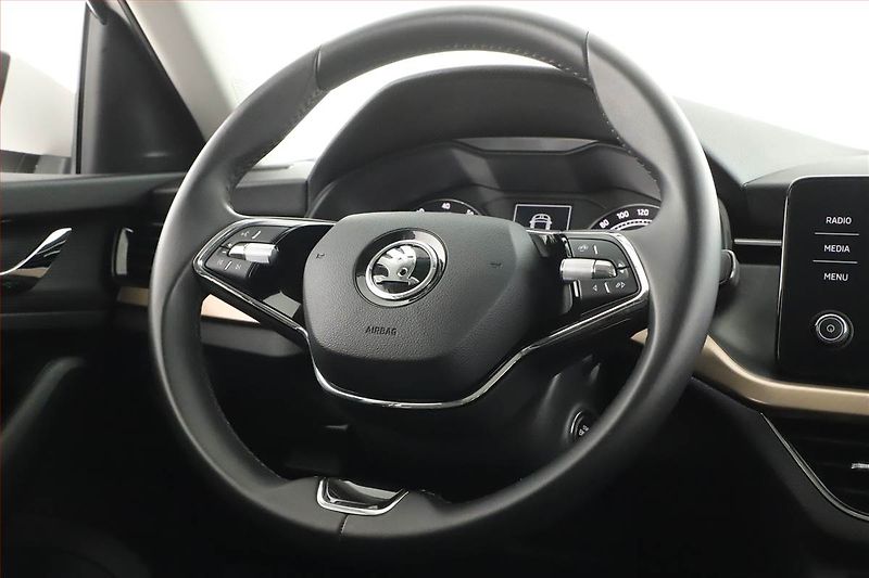 Škoda Scala (2023) Style 1.0 TSI, ČR,1.maj - fotka 11 z 20