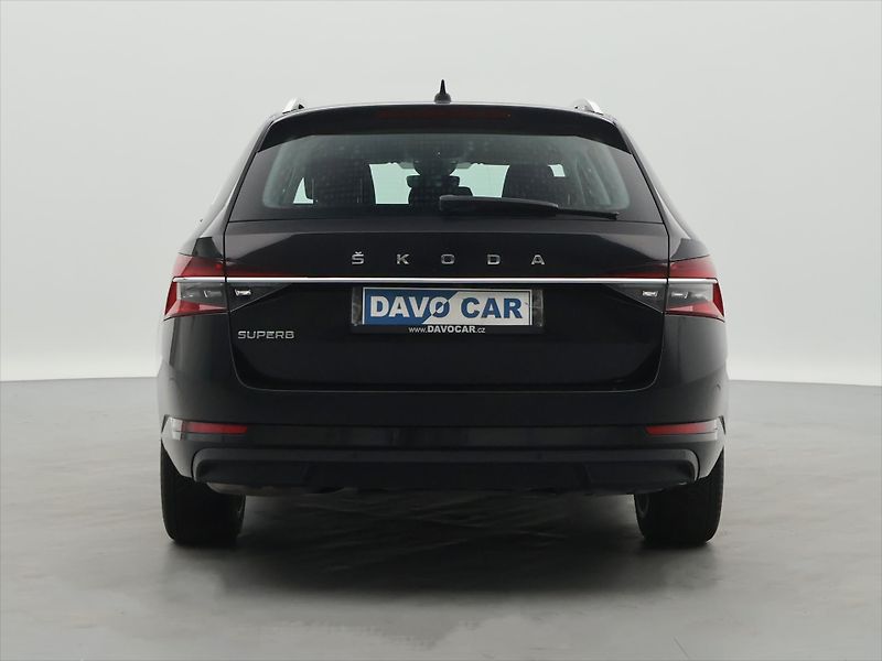 Škoda Superb 2,0 TDI 147kW DSG CZ Style DPH - fotka 6 z 36