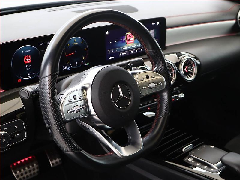 Mercedes-Benz CLA (2022) AMG Paket 220 d - fotka 21 z 22