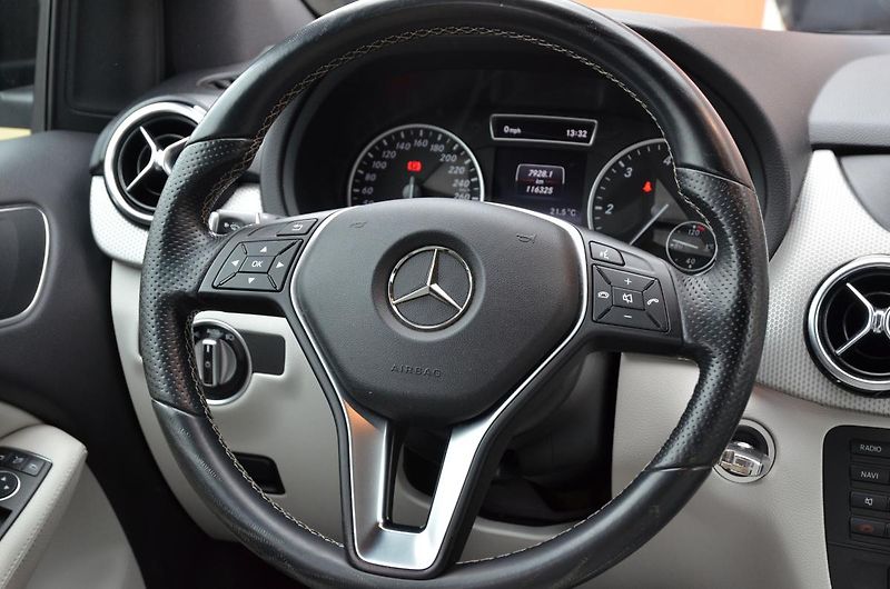 Mercedes-Benz Třídy B (2014) B 180 CDi / NAVI / Bi-XENON - fotka 20 z 32