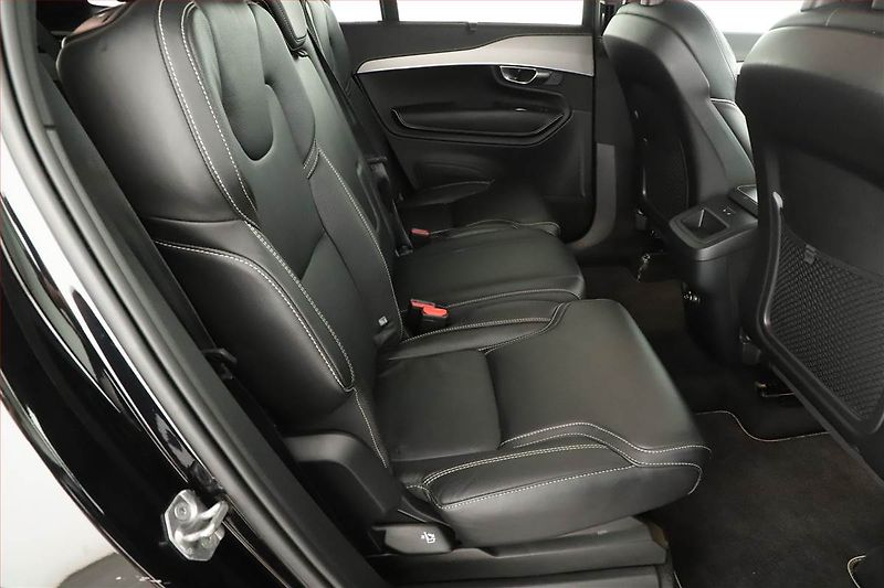 Volvo XC90 (2019) T6 AWD - fotka 7 z 22