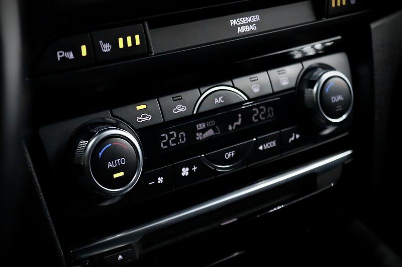 Mazda 6 Wagon 2.0 Skyactiv 121 kW - fotka 27 z 34