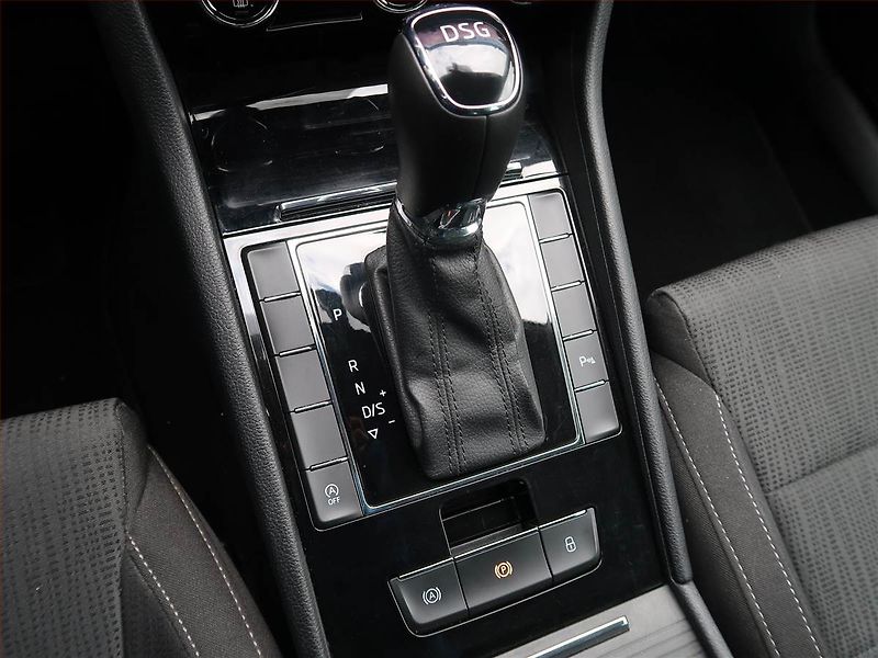 Škoda Superb (2019) 2.0 TDI, Automat, Navi - fotka 13 z 23