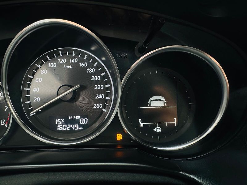 Mazda CX-5 2.0i MAN VÝHŘEV SENZORY TAŽNÉ - fotka 41 z 44