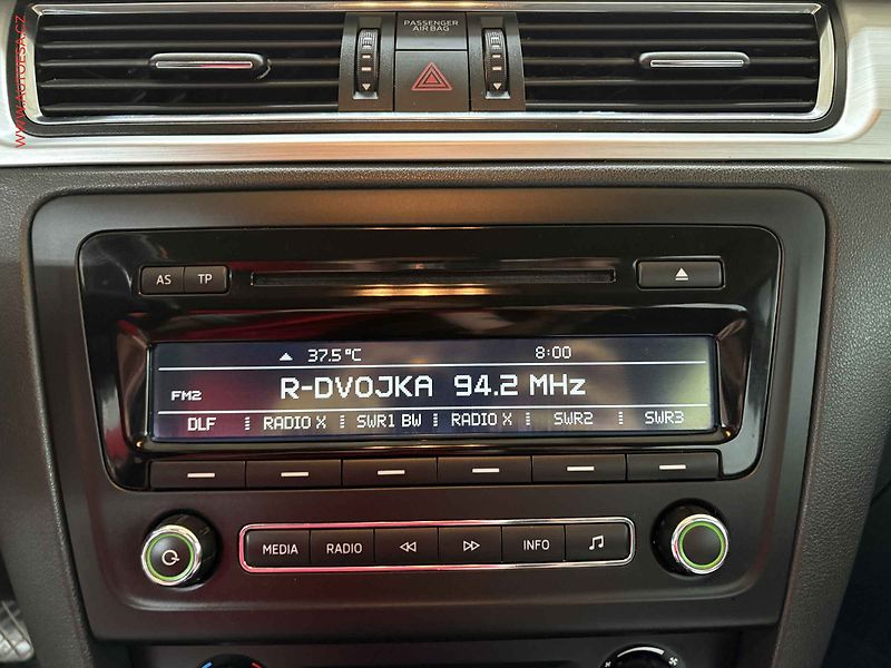 Škoda Rapid (2014) 1.2 TSi, ELE, výhř.sed. - fotka 11 z 15