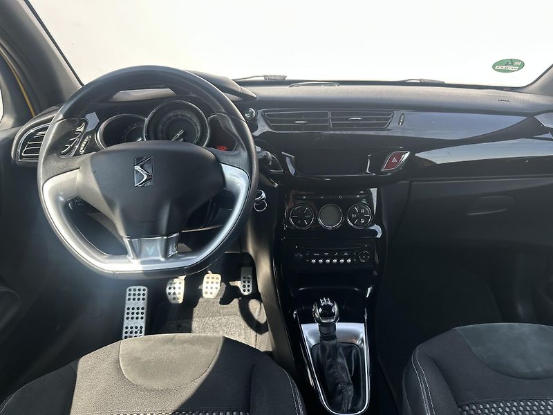 Citroën DS3 (2012) 1.6VTi 88kW - fotka 21 z 21