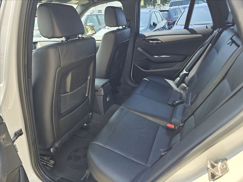 BMW X1 2,0 XDRIVE 28i AUTOMAT TOP - fotka 25 z 46