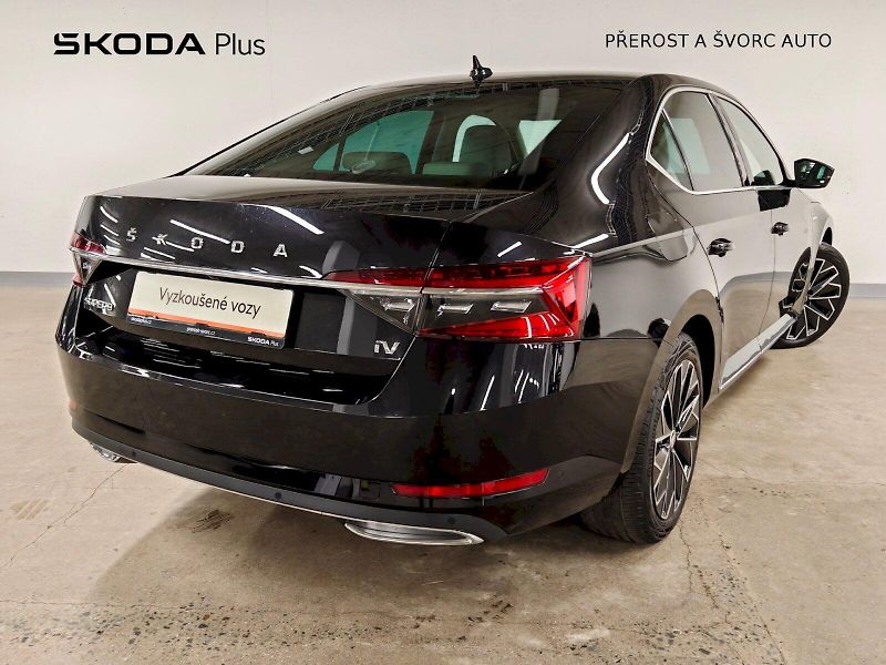 Škoda Superb (2024) iV 1.4 TSI 160 kW DSG L&K - fotka 2 z 28