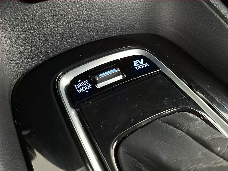 Toyota Corolla (2021) 1.8 Hybrid - fotka 21 z 22
