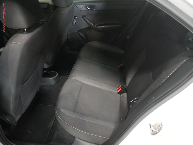 Škoda Rapid (2014) 1.6 TDi, ČR, Ambition - fotka 10 z 15