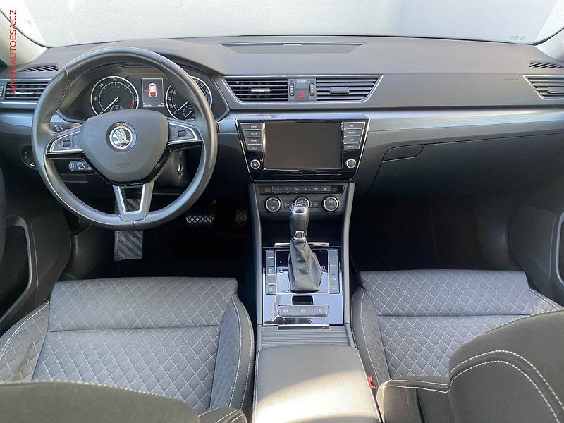 Škoda Superb (2017) 2.0 TDi, Style, DSG, bixen - fotka 8 z 20