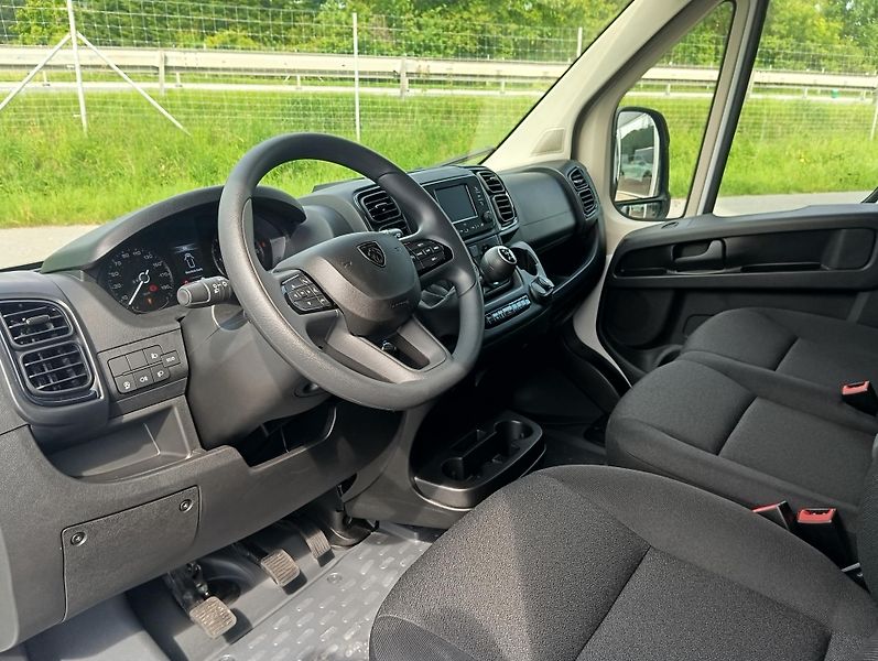Peugeot Boxer (2026) Furgon 3500 L3H2 HDi 140k MAN6 - fotka 14 z 18