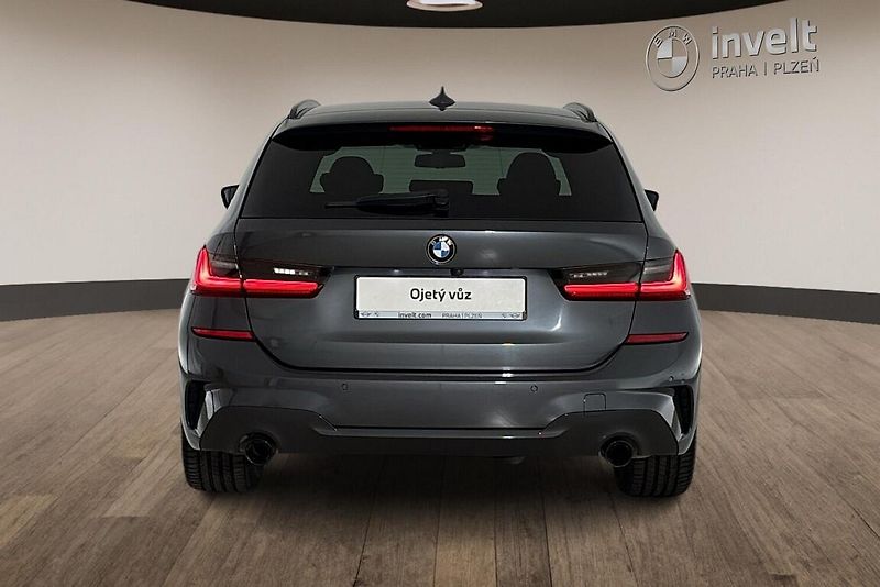 BMW Řada 3 320d xDrive - fotka 4 z 24