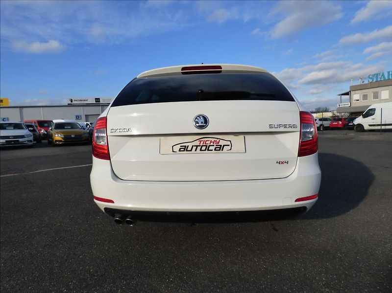 Škoda Superb 2,0 TDI 125kw 4x4  Laurin & Kl - fotka 4 z 54