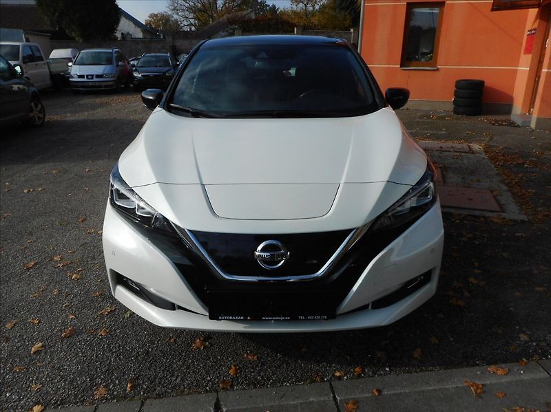 Nissan Leaf 0,0 N-Connecta - fotka 2 z 27