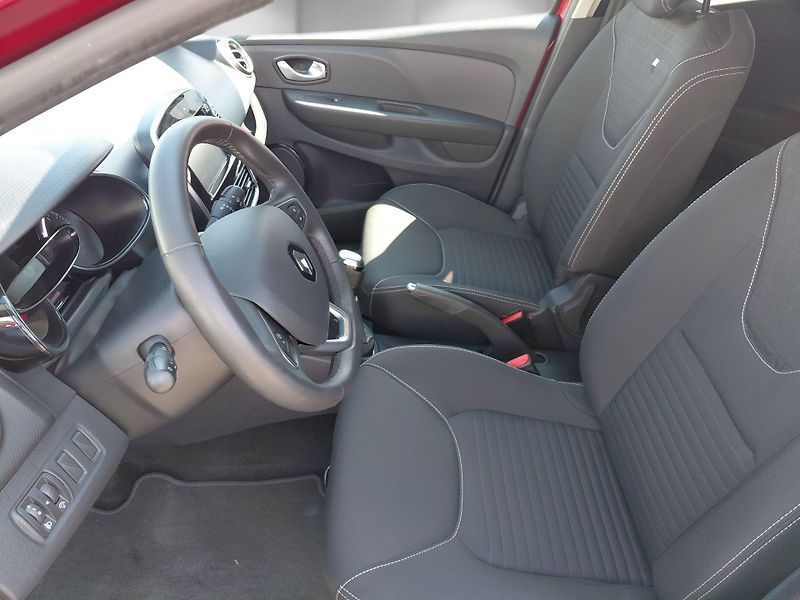 Renault Clio (2017) 1,2i 54 kW Limited - fotka 14 z 23