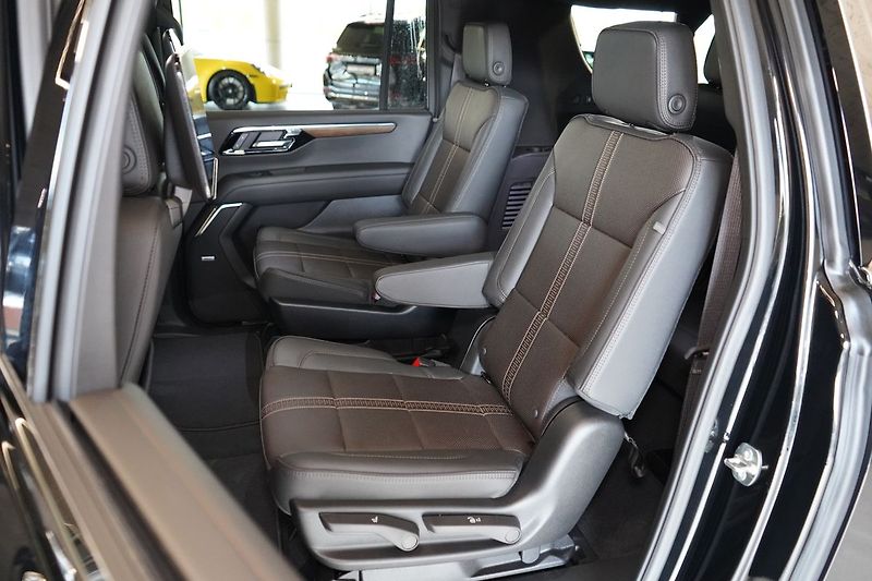 Chevrolet Suburban (2026) 6,2 V8 High Country - fotka 25 z 50