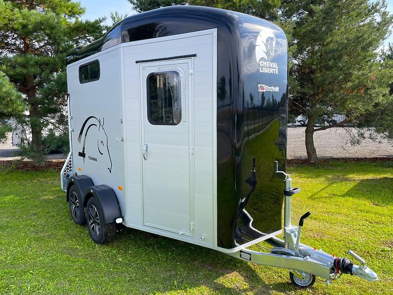 Cheval Liberté (2026) Touring Country, ČERNÝ - fotografie inzerátu