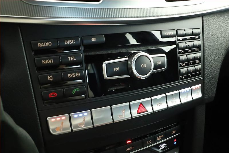 Mercedes-Benz Třídy E (2013) E 400 4MATIC, 4X4, Automat - fotka 15 z 18