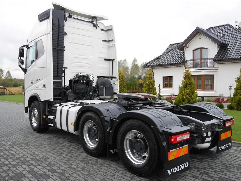 Volvo FH (2021) 16.650 6x4 tahač 100t EURO 6 - fotka 5 z 15