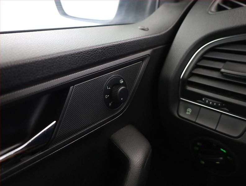 Škoda Fabia (2017) Ambition 1.4 TDI, Tempomat - fotka 14 z 18