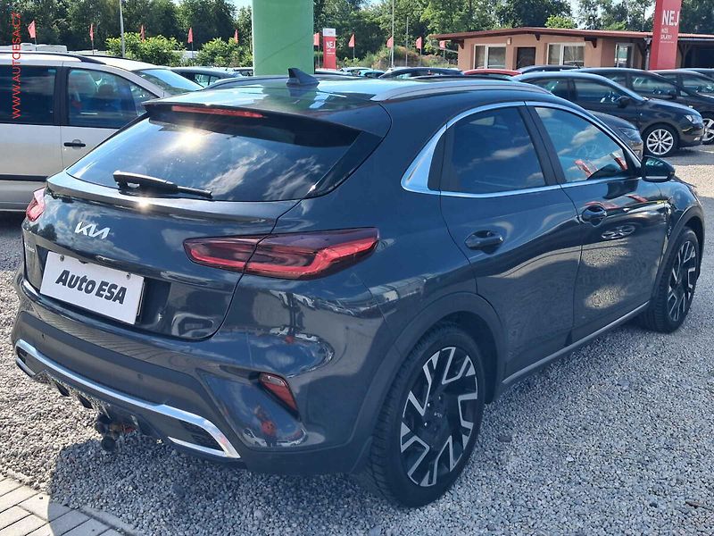 Kia XCeed (2022) 1.5 T-GDi, 2.maj,ČR, TOP, AT - fotka 4 z 25