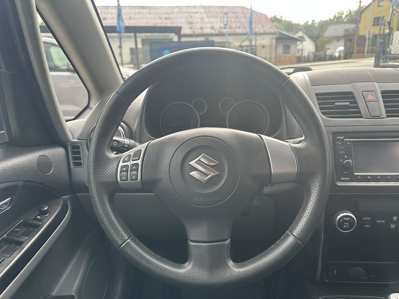 Suzuki SX4 Style 1.6i 88kW  serviska - fotka 11 z 24