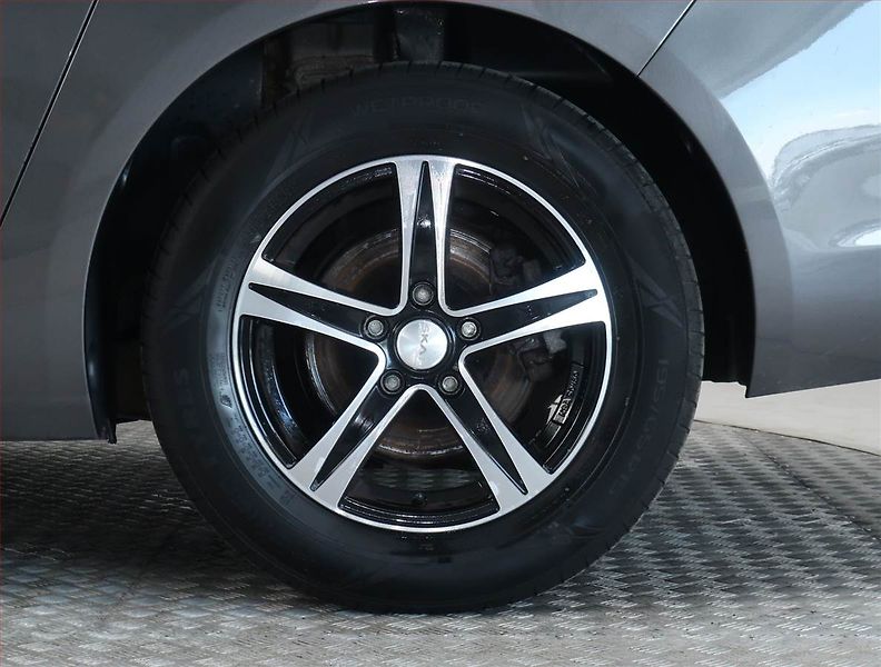 Peugeot 308 (2016) 1.6 BlueHDi, Serv.kniha - fotka 14 z 16