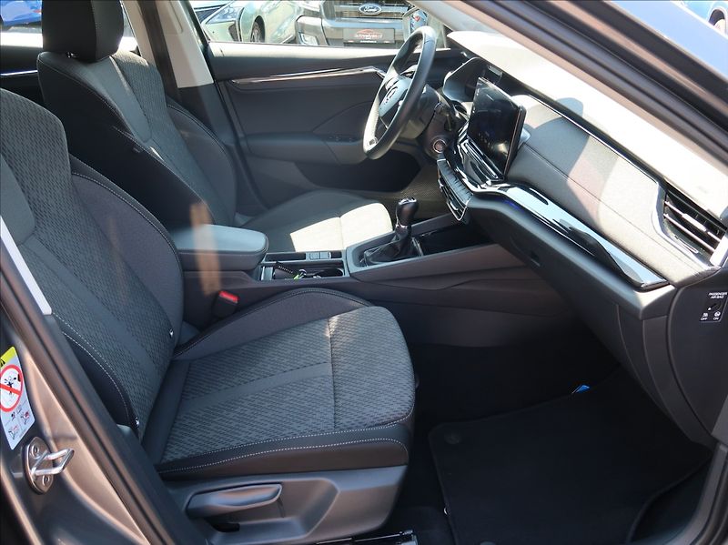 Škoda Octavia 1,5 TSi,110kW,1majČR,Style,DPH - fotka 13 z 25