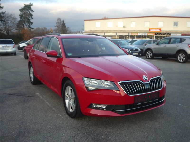 Škoda Superb 2,0 TDi 110kW,DSG,Nav,ACC,Výhř - fotka 37 z 38