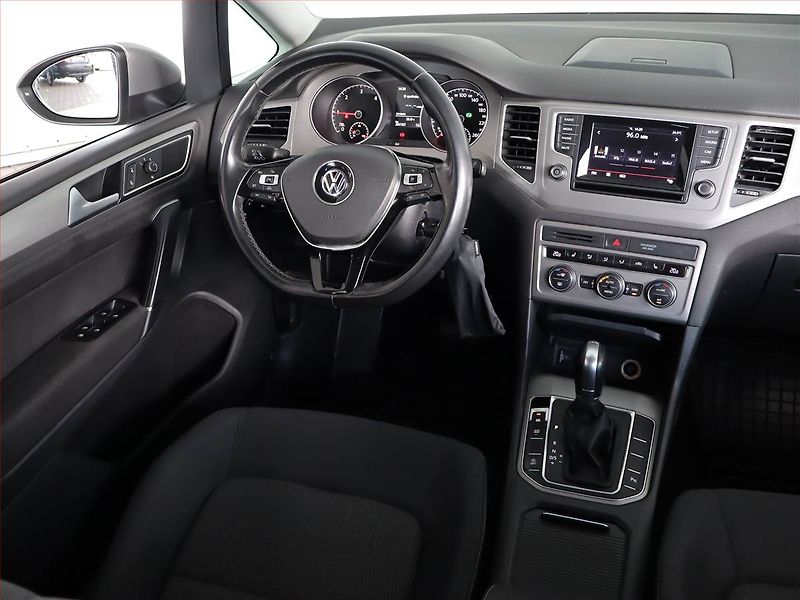 Volkswagen Golf Sportsvan (2014) 1.6 TDI, Automat, Serv.kniha - fotka 7 z 21