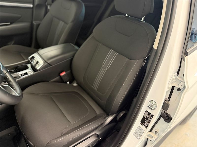 Hyundai Tucson 1,6 T-GDI SMART NAVI ALU18 - fotka 9 z 21