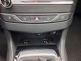 Peugeot 308 (2019) 1.2 PT, 1.maj,ČR, servis - náhled 12