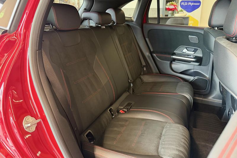 Mercedes-Benz GLA (2021) GLA 220d 4Matic AMG Line - fotka 46 z 121