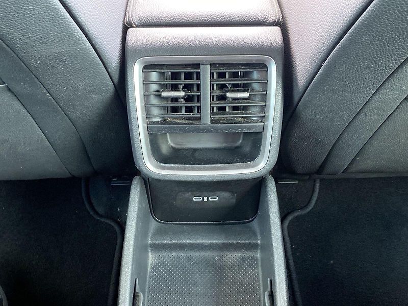 Škoda Octavia (2025) Combi 1.5 TSI Top Selection - fotka 26 z 36